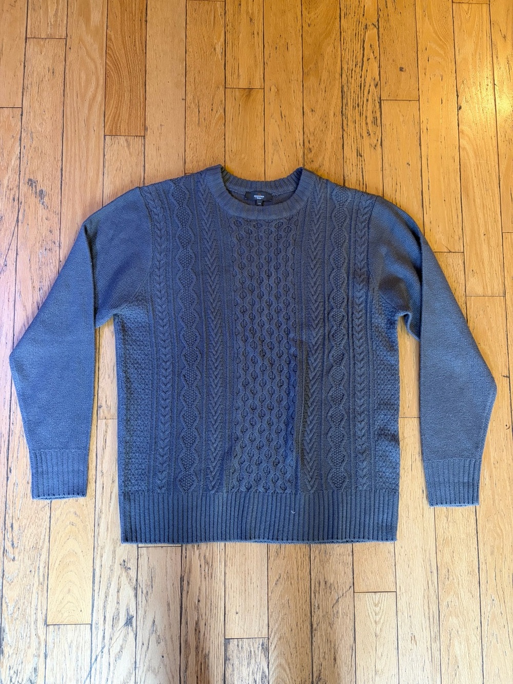 Men's Textured Cable Crewneck Sweater - Gray